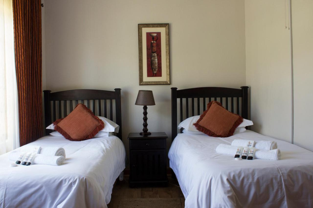 Imperani Guesthouse Ficksburg Bagian luar foto