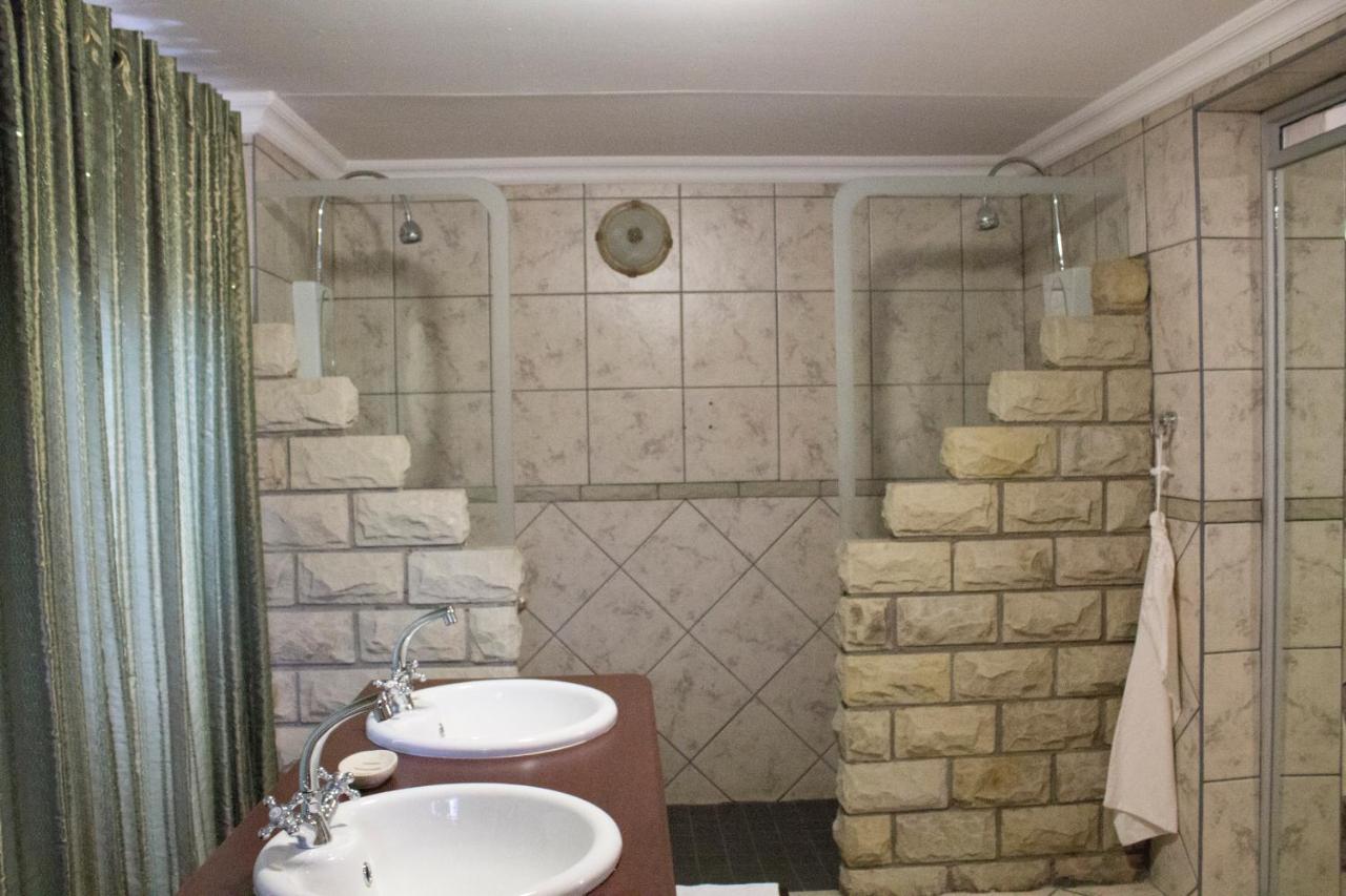 Imperani Guesthouse Ficksburg Bagian luar foto